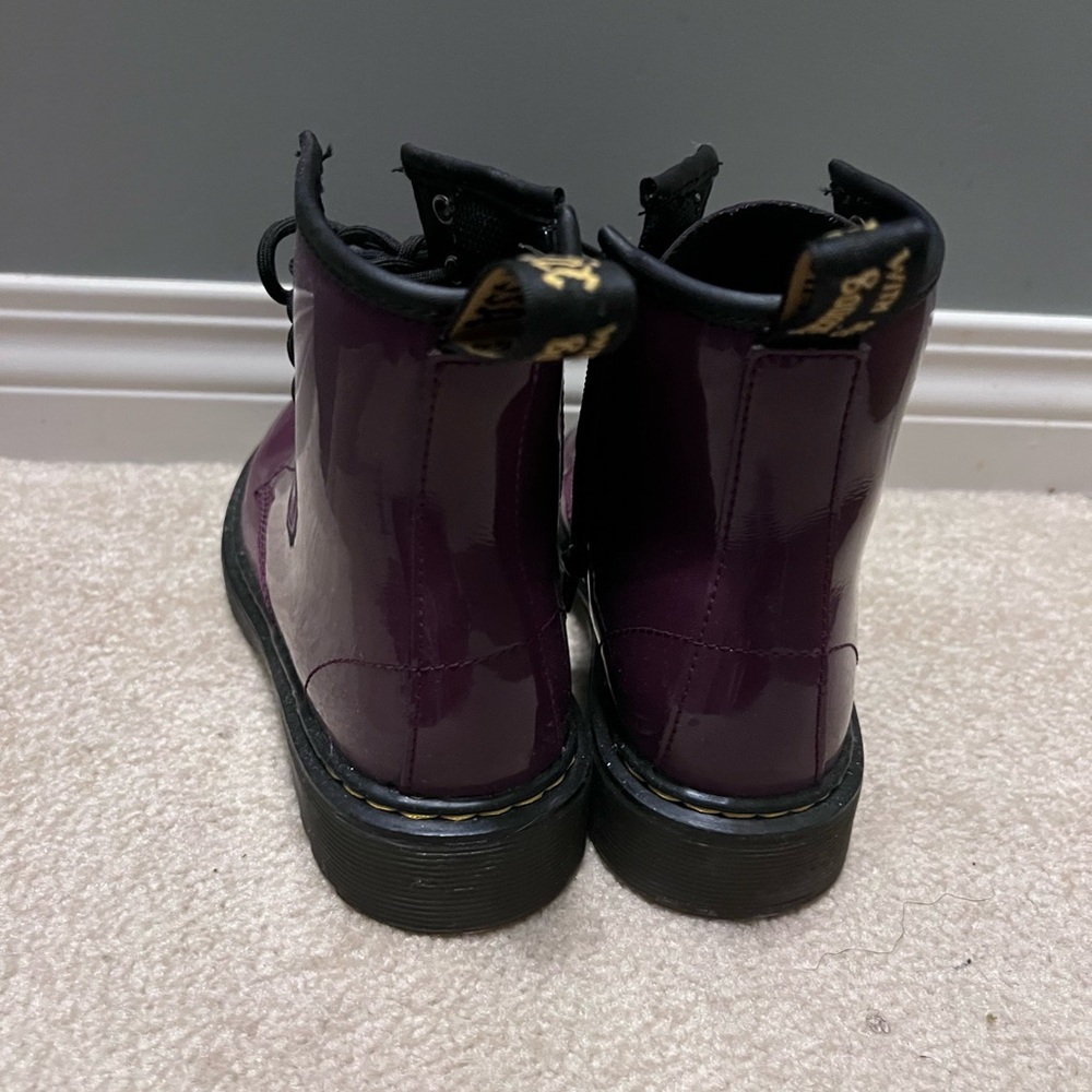 Patent Dr Martens kids boots US size 3 - Picture 3 of 5